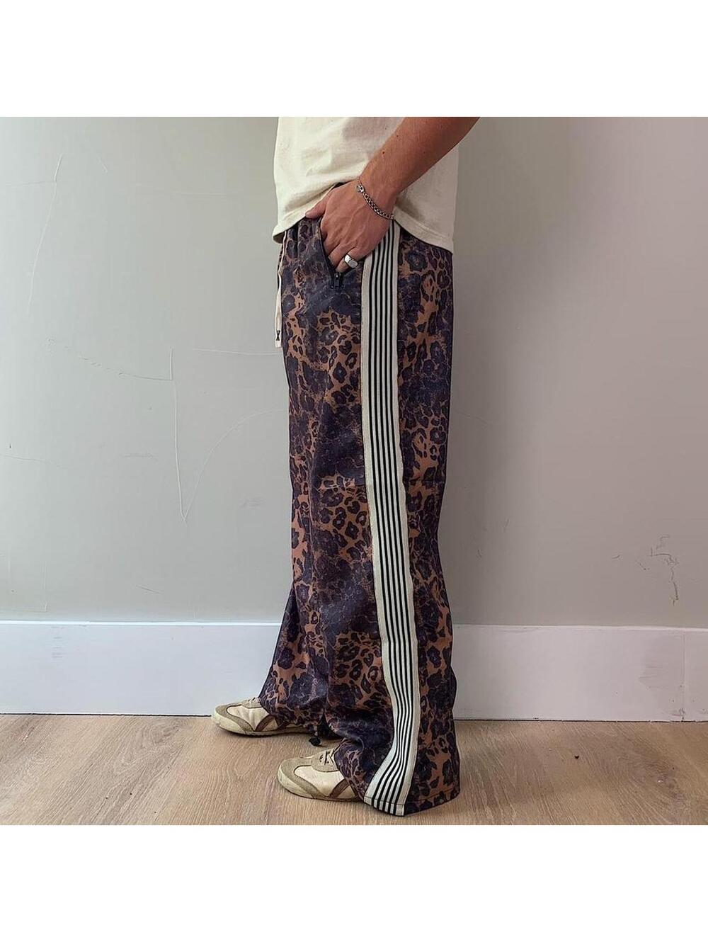 Streetwear Baggy Y2K vintage style Leopard print track pants with white stripes - Picture 5 of 8